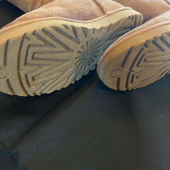 Classic Tall UGGS size 8 - Picture 3 of 5